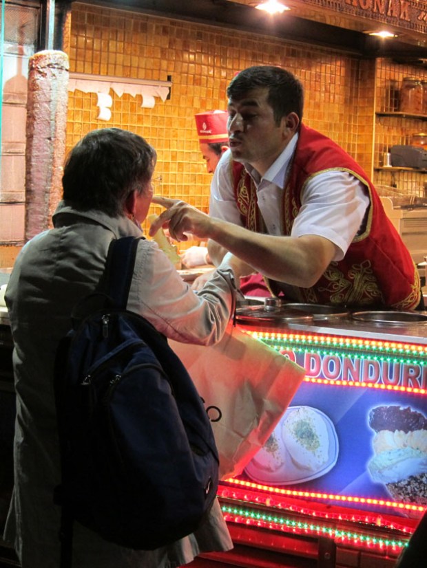 ice cream performance, Istanbul