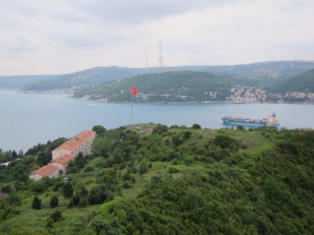 Tanker coming from the Black Sea Oil tanker coming from the Black Sea, Anadolu Kavağı