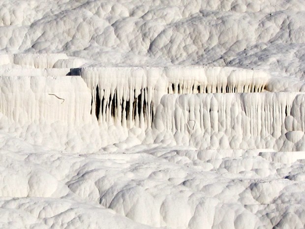 Pamukkale Travertine terrace detail