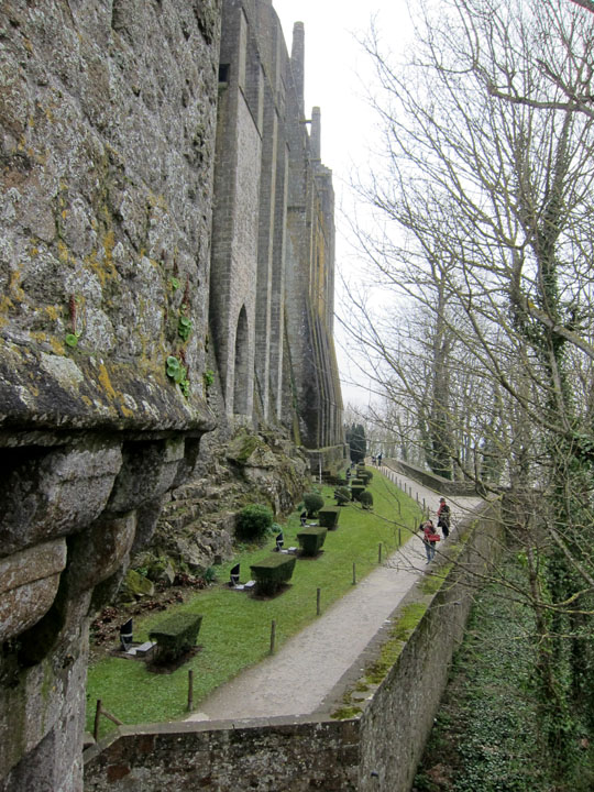 garden walls, Mont Saint-Michel
