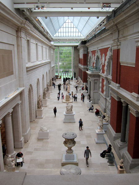 Metropolitan Museum of Art sculpture hall