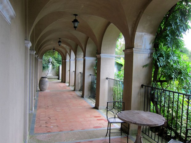 loggia, Dumbarton Oaks gardens