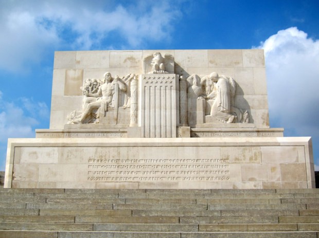 Memorial Monument - Somme American Cemetery