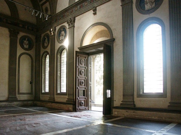 Entrance to the Pazzi Chapel