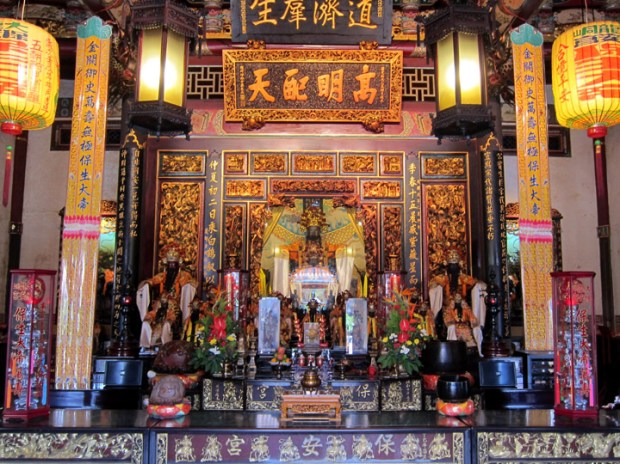 Main shrine, Baoan Temple
