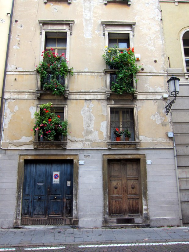 rustic Italian house with flowers
