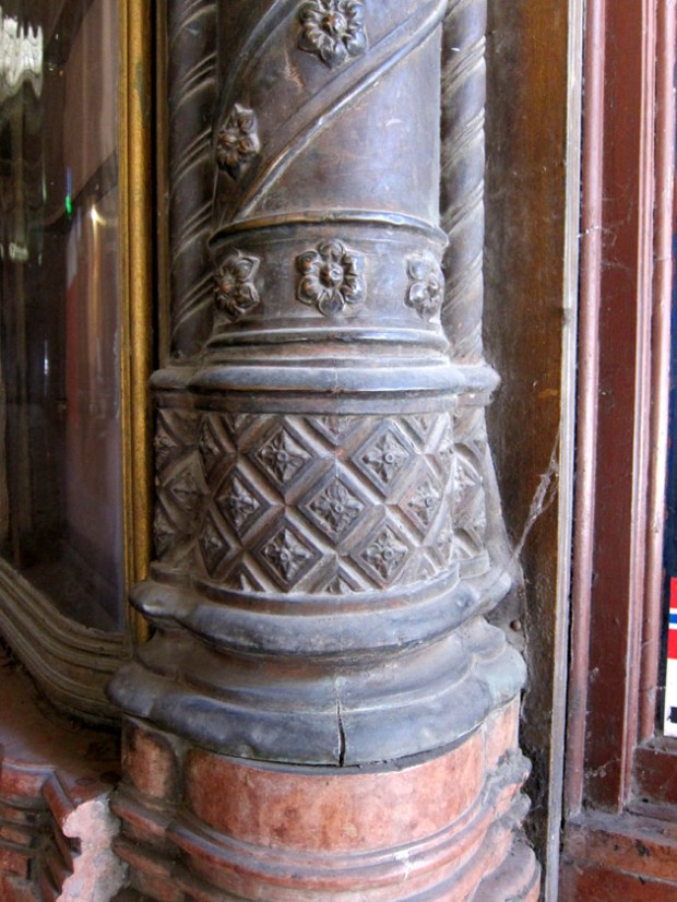Metal column details