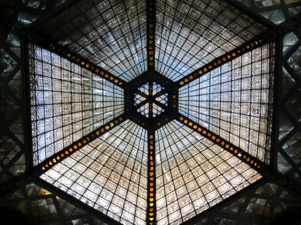 Central glass ceiling inside Párizsi Udvar