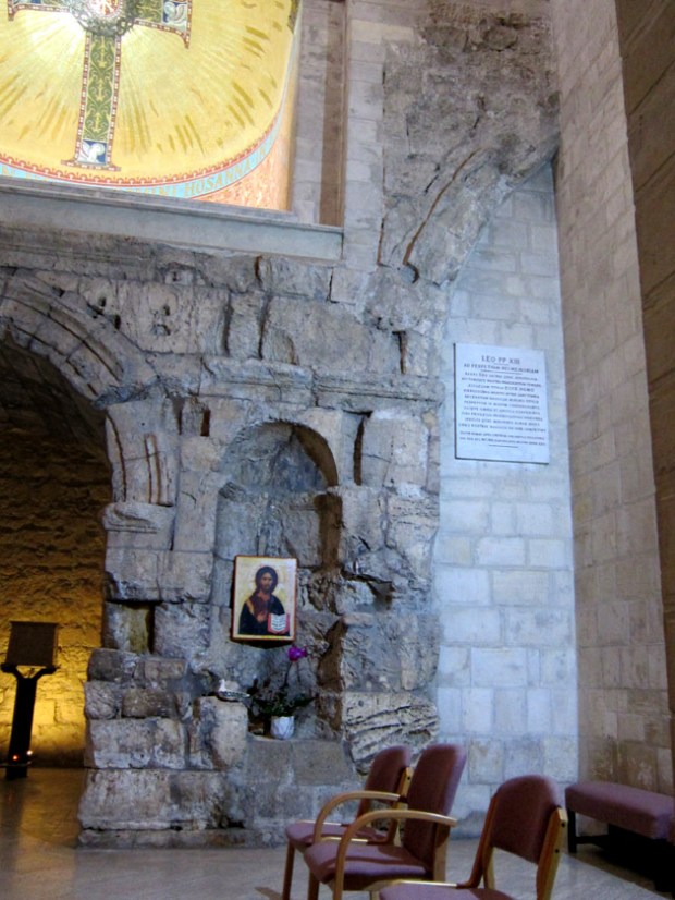 Ecce Homoe church Roman arches