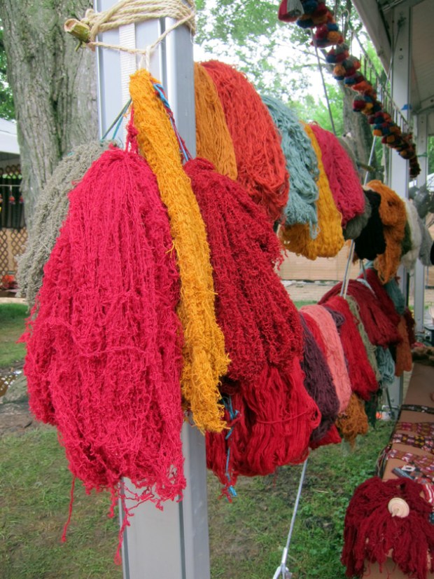 dyed yarns, Peru