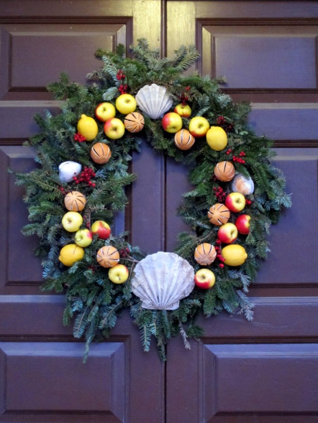 orange, apple and clam Christmas wreath