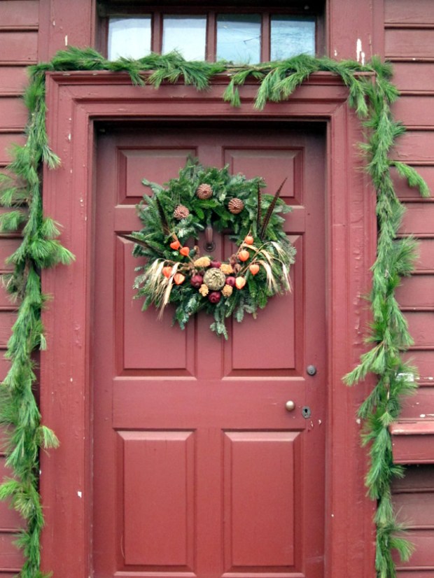 Colonial Christmas wreath with dried flowers and pods
